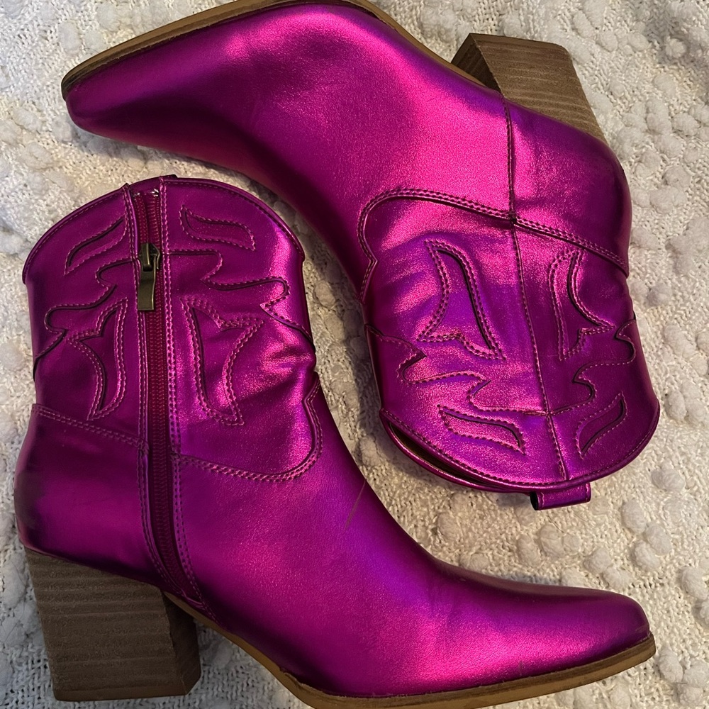 Metallic Pink Cowgirl Boots